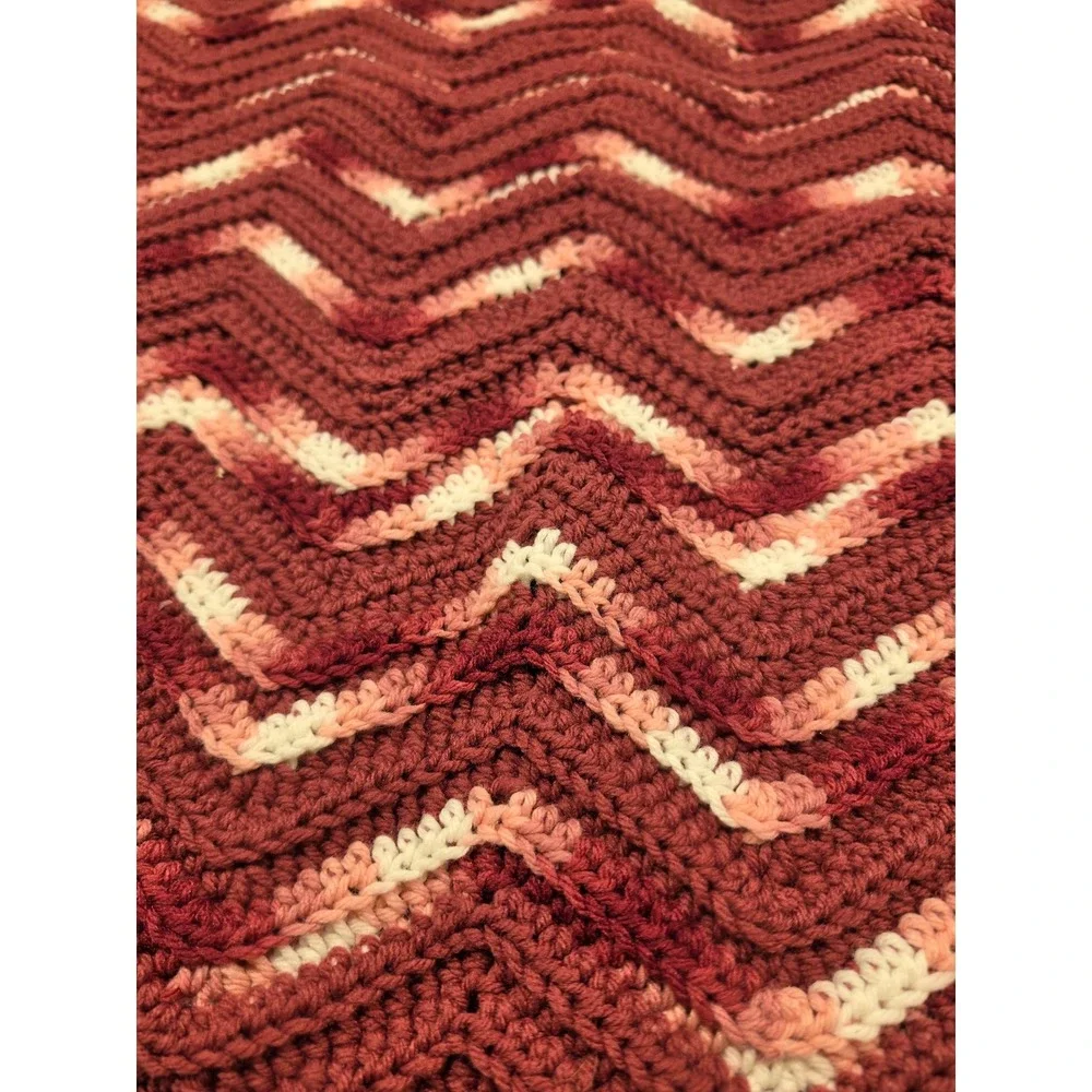 Handmade Crochet Chevron Ripple Blanket Burgundy‎ Rose Cream 36x44 Throw